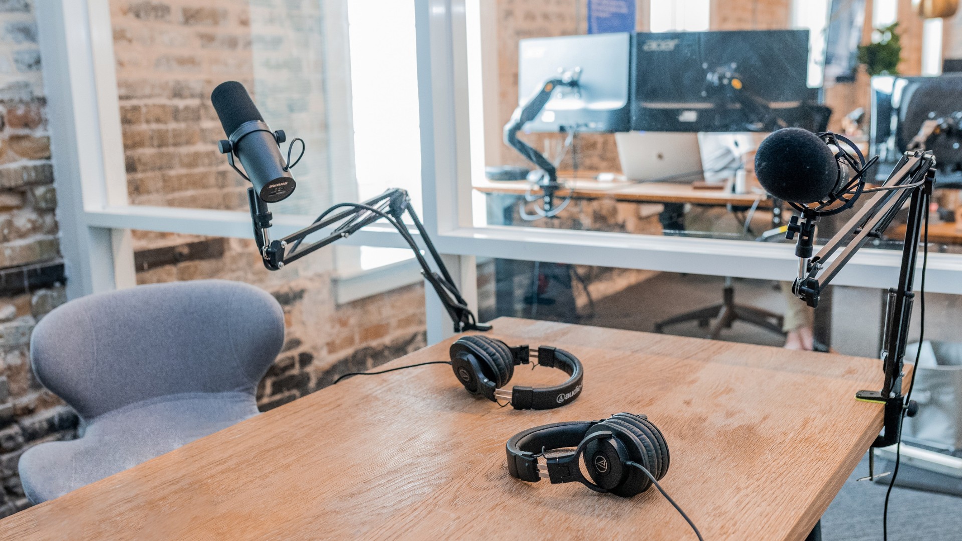Podcast: Fenomena Audio yang Semakin Menggema